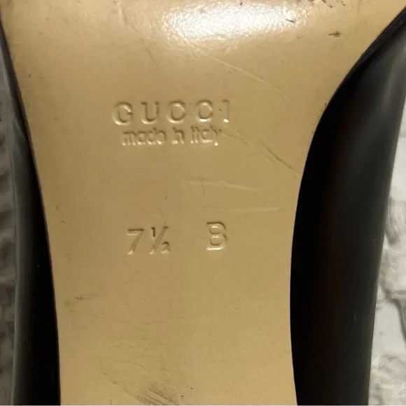 Gucci Tassel Pumps - Picture 4 of 10